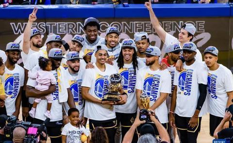 新赛季NBA赛程|NBA西部“大战”库里不留情,东契奇独行侠危在旦夕