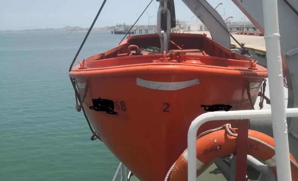 以案为鉴丨关于开敞式救生艇和封闭式救生艇的那些事_腾讯新闻