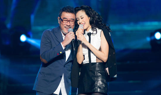 莫文蔚演唱会在沪收官 与李宗盛时隔多年同台