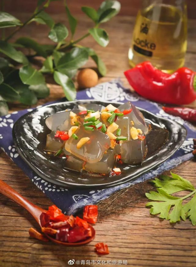 你离青岛的夏天,只差一碗海菜凉粉!