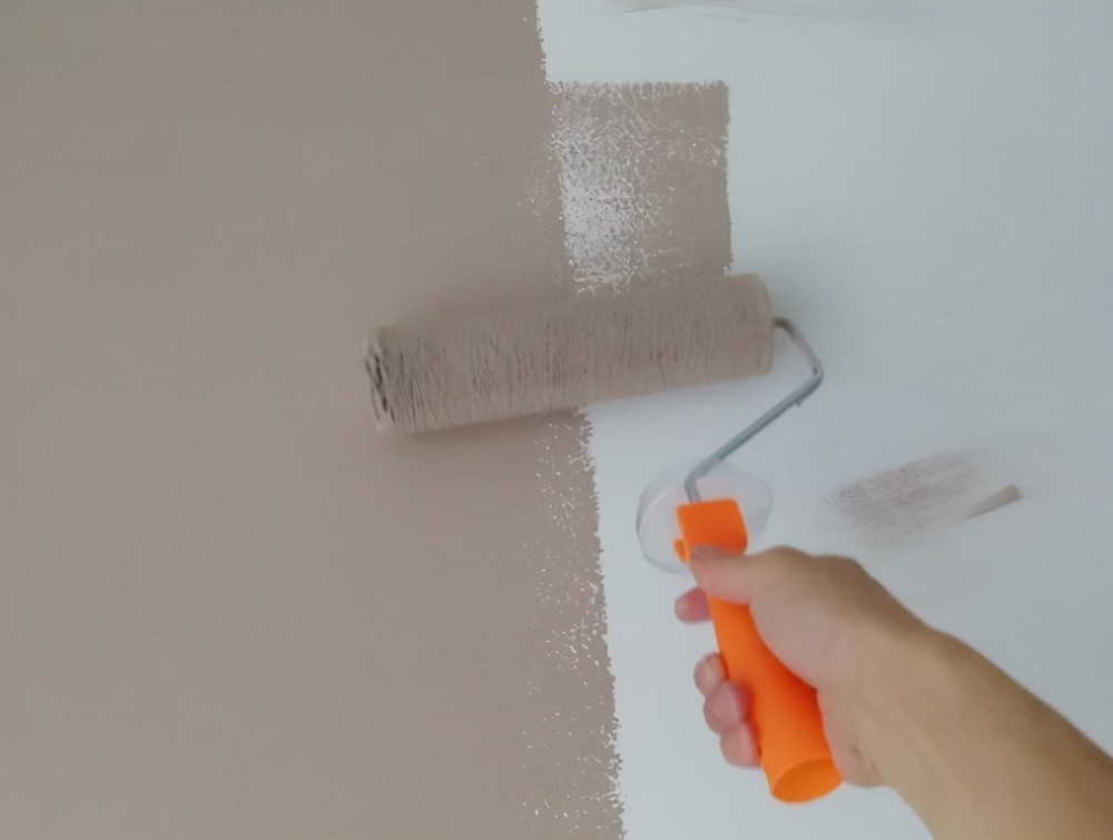 乳胶漆掉包现在大家都很关注环保性,因此都舍得花重金去购买大品牌