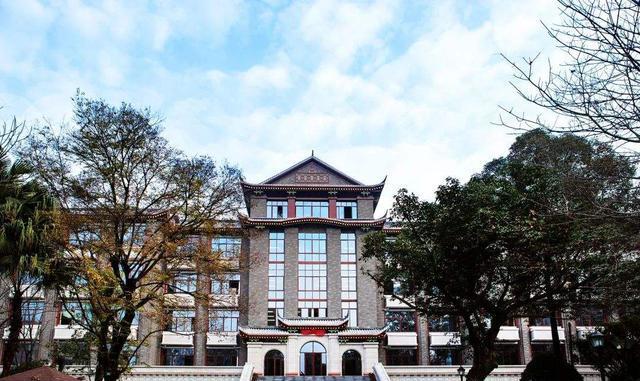 這些學校是成都雙流中學,西南交通大學附屬中學和四川師範大學附屬