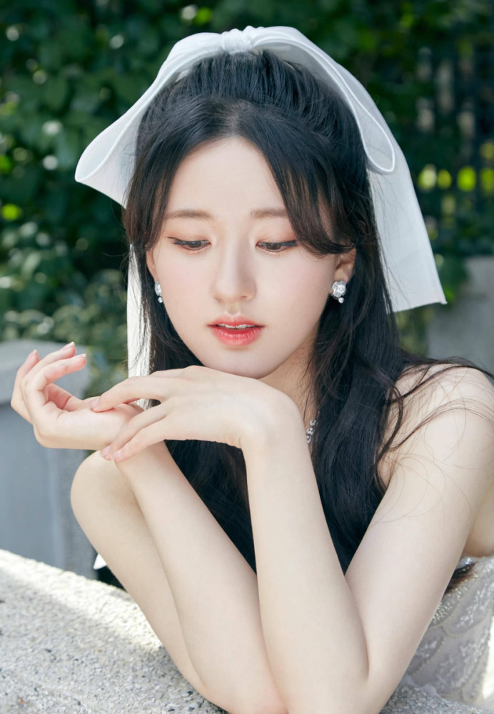 甜美可爱的赵思路,长相治愈让人羡慕,高颜值美少女插图1