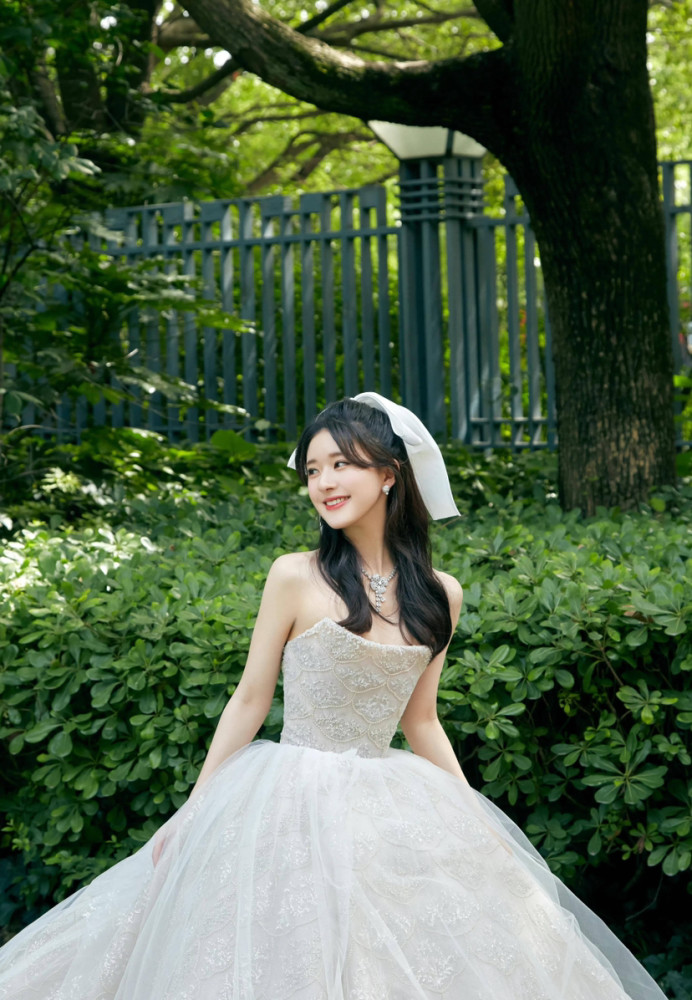 甜美可爱的赵思路,长相治愈让人羡慕,高颜值美少女插图6