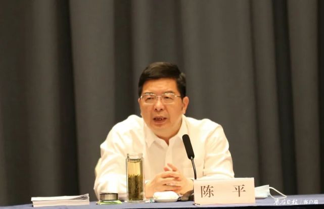 省第十二次黨代會棗莊代表團討論省紀委工作報告 陳平張宏偉張兵