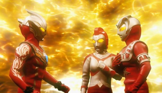 圆谷有意让诺亚奥特曼登场?小金人扬言要消灭他,光之国还派人救援!