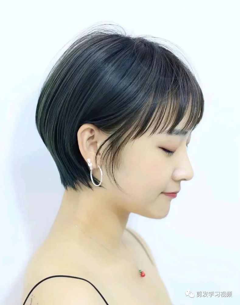 "气质高级小短发"夏天剪超减龄_发型站_最新流行发型设计发型图片与