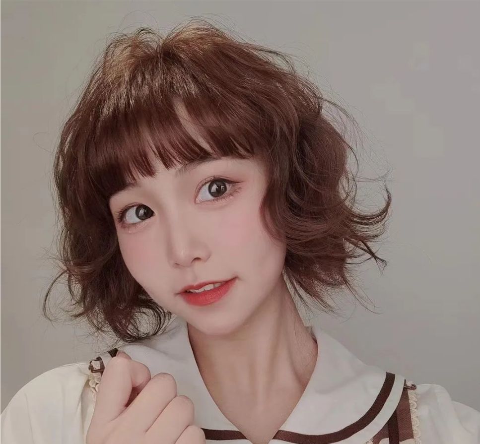 最火女士短发14款,烫卷剪短美美哒,看着很心动插图5