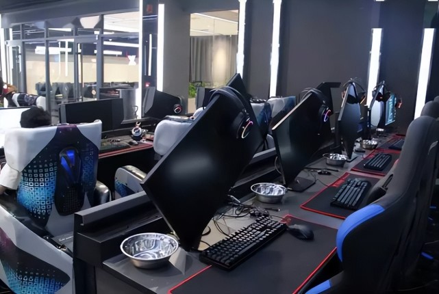 濒死的网吧业,如何能救?