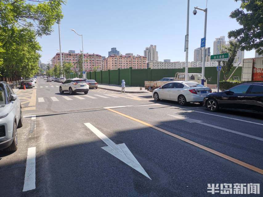 南京路拓宽这里改为双向车道