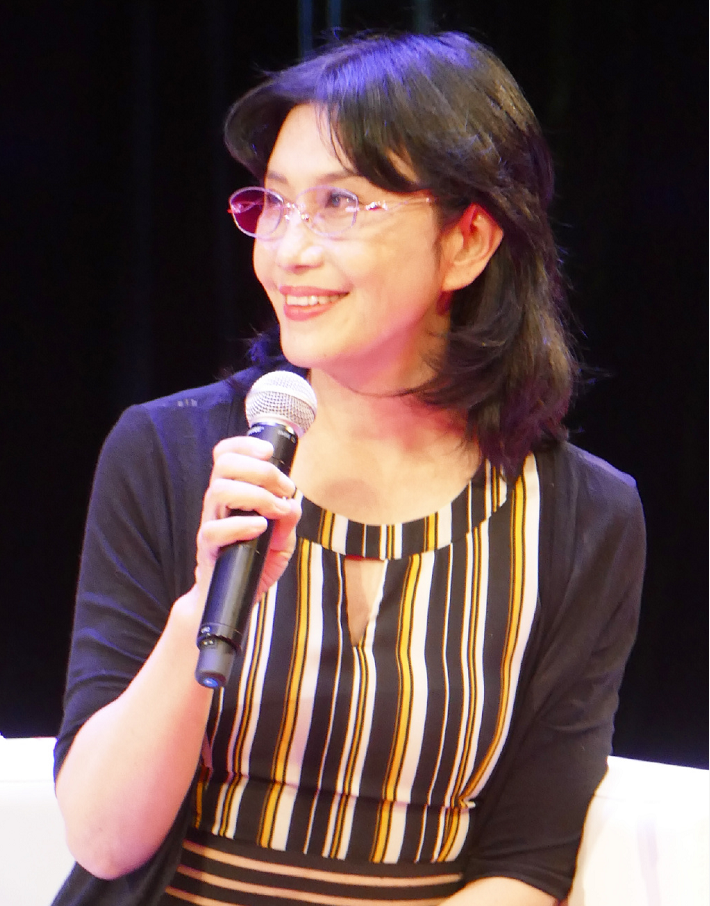 知名演员吴玉华:和前夫汪俊有缘无份,二婚嫁给画家生一双儿女,幸福