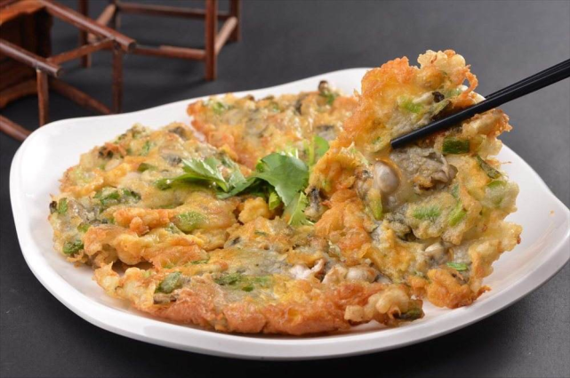 饶平蚝烙的做法(潮汕蚝烙的正宗做法视频)