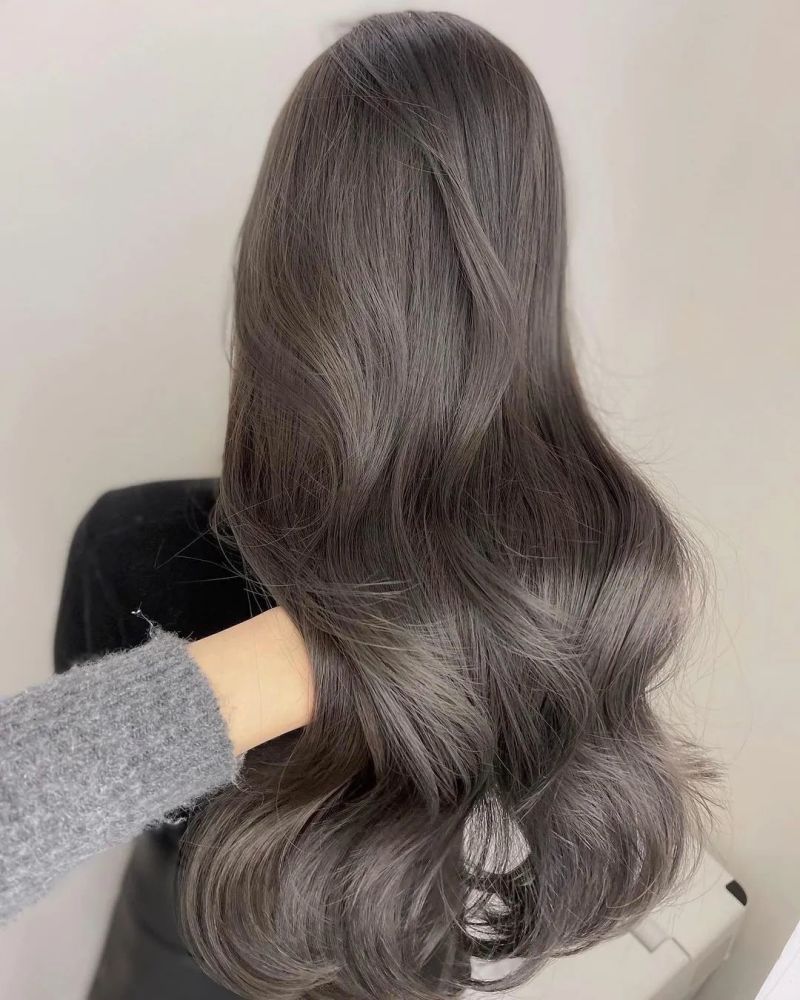 今年秋天很流行的雾感灰色微潮色插图1