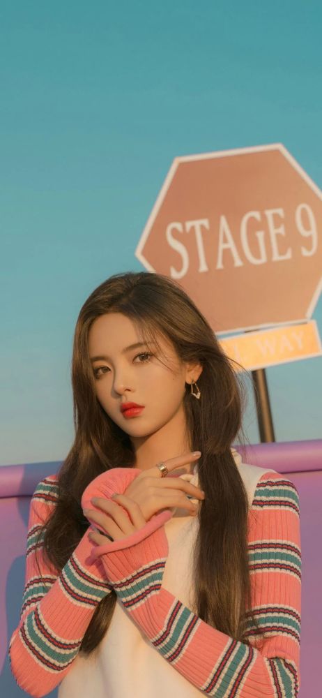 爱豆壁纸杨超越手机壁纸