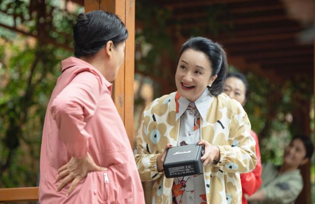 杨昆和丁嘉丽在剧中有时争斗不断,有时又相处得其乐融融,她们是性格
