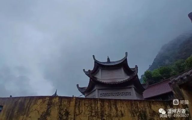 雨中九峰寺,讓人心神清靜,有空不妨來走走!