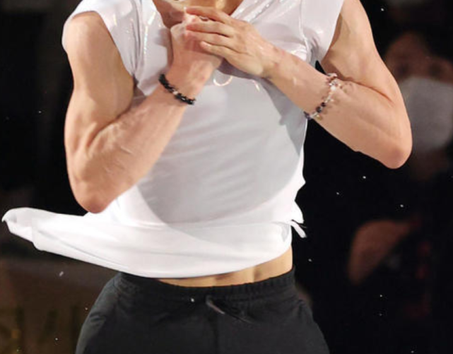 都在说羽生结弦的腰很绝,但运动员的肌肉才最美!