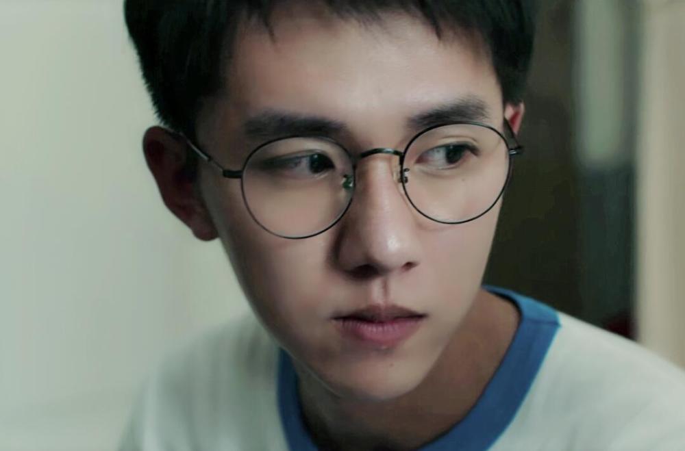 张耀参加过男团选秀转行拍戏演过少年的你还是一寸相思男主