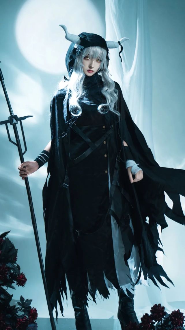 cos:明日方舟巡回医师闪灵cos正片@四害