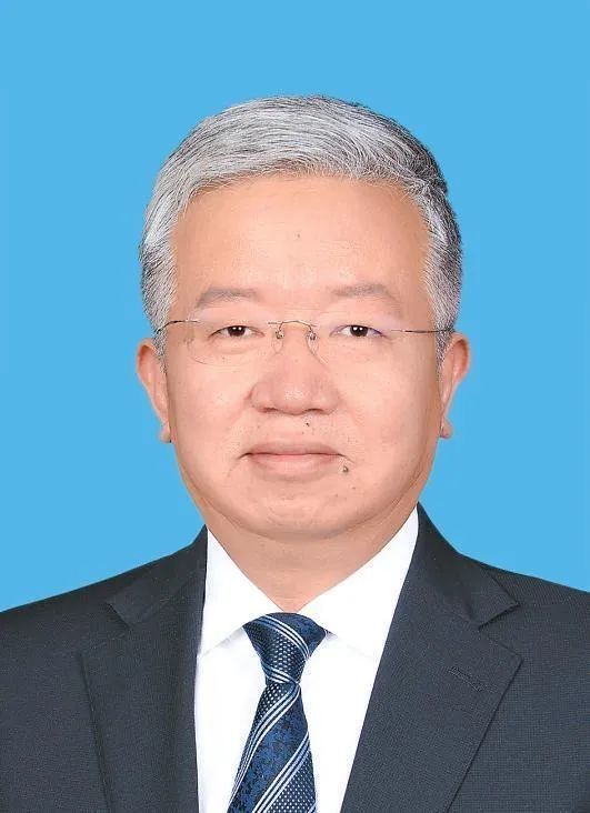 中共甘肃省第十四届委员会常委简历