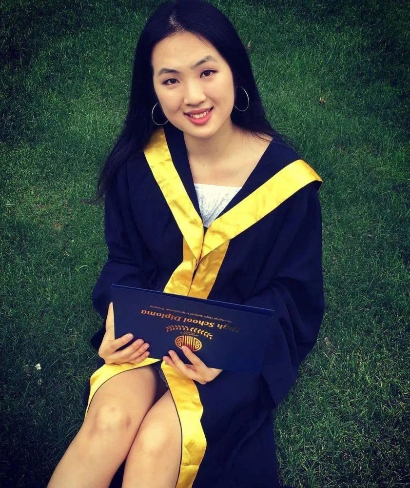 深挖出道一年就拿下戛纳金棕榈曾被群嘲的华为二公主算是翻红了吗