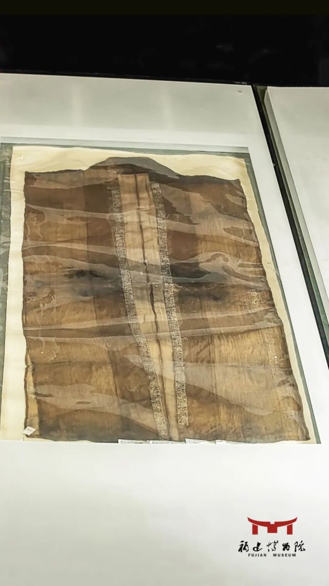 她的父亲是福州状元黄朴,曾掌管泉州市舶司.