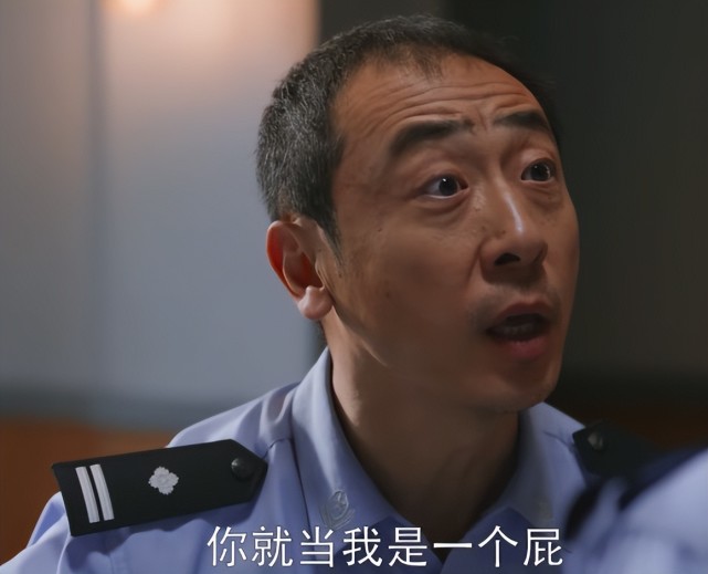 求求你们学学《警察荣誉》导演丁黑怎么拍"民警"吧