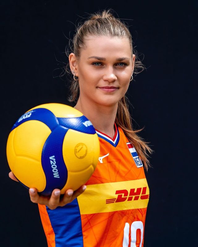 新科欧冠mvp加比埃格努是目前世界上最优秀的排球运动员