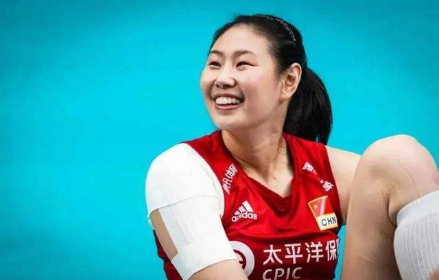大器晚成的颜妮是中国女排里约后周期和东京两个奥运周期的主力副攻