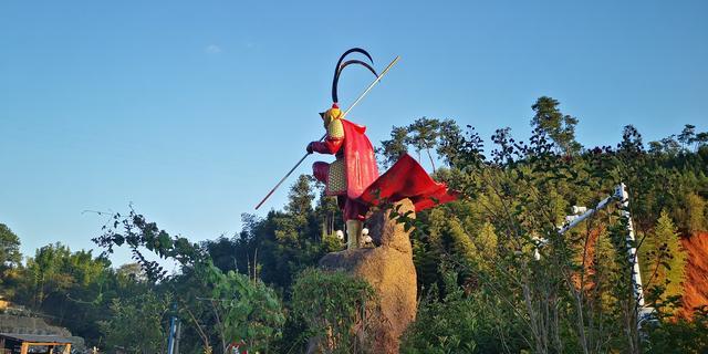 其中有一座元代石仿木構建築的寺廟,保存完好流傳至今,全國少見,福建