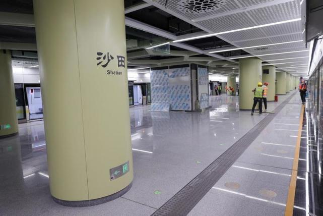 14号线终点站沙田站深圳地铁建设集团设备管理部车辆工程师朱莹告诉
