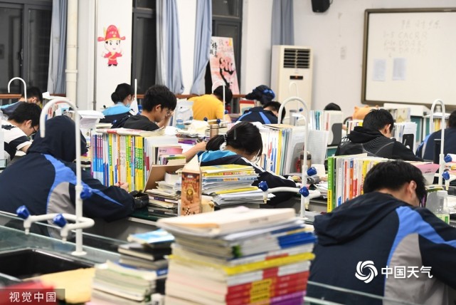 2022高考在即 一组图带你看全国各地备战高考