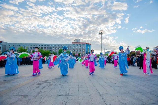 街拍德惠丨明珠广场——大秧歌扭起来