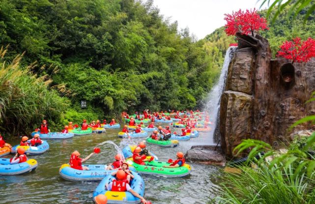 开漂开漂上犹大金山漂流今日正式开漂啦最低699抢首漂门票