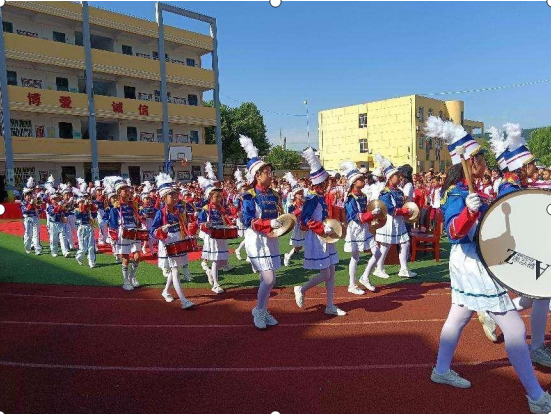 《中国少年先锋队队歌》歌声中,蓝关街道大寨小学"名校 "教育共同体