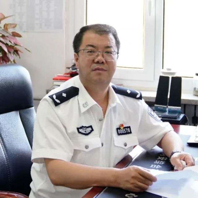 薛建国省公安厅网安总队总队长"省第十四次党代会是在向第二个百年