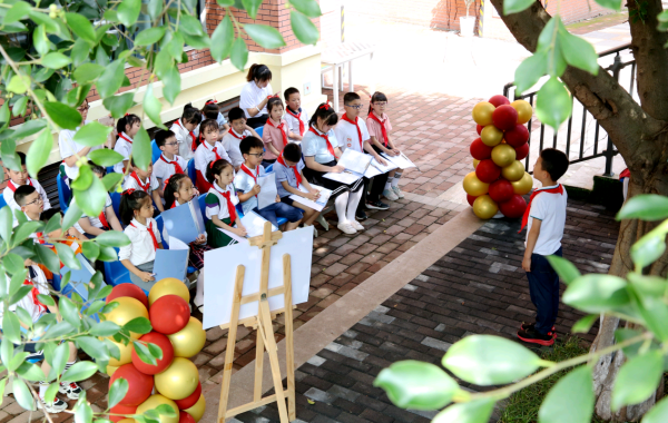 重庆市妇联开展"六一"儿童节系列庆祝暨慰问活动