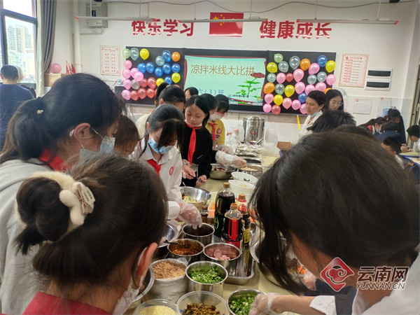 中华小学西山学校开展喜迎二十大争做好队员六一庆祝活动