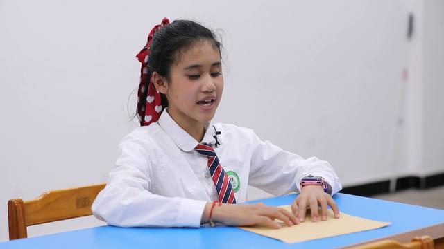 特殊儿童演绎现实版“孤勇者”自动的英语