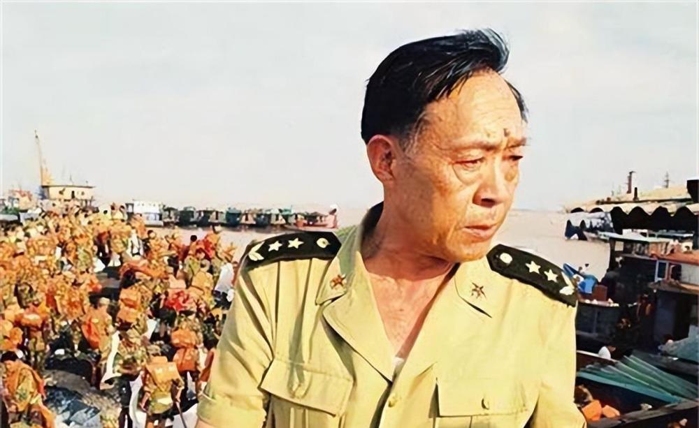 而这个排长不是旁人,正是董万瑞的儿子董三榕.