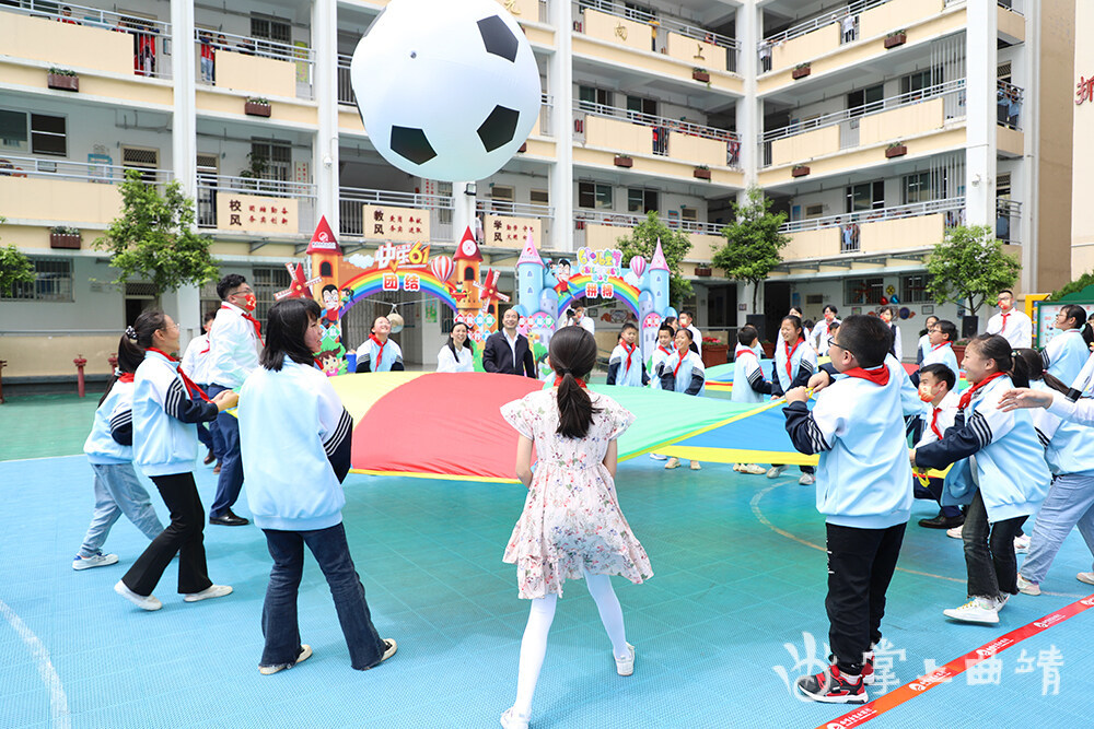 曲靖新生小学图片