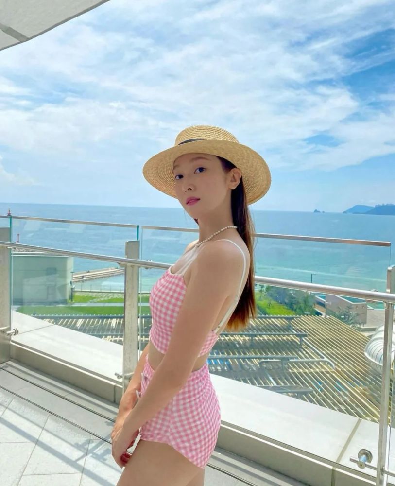 郑秀妍参加《浪姐3》被韩媒称清爽美貌，她的衣品更清新可人-家庭网