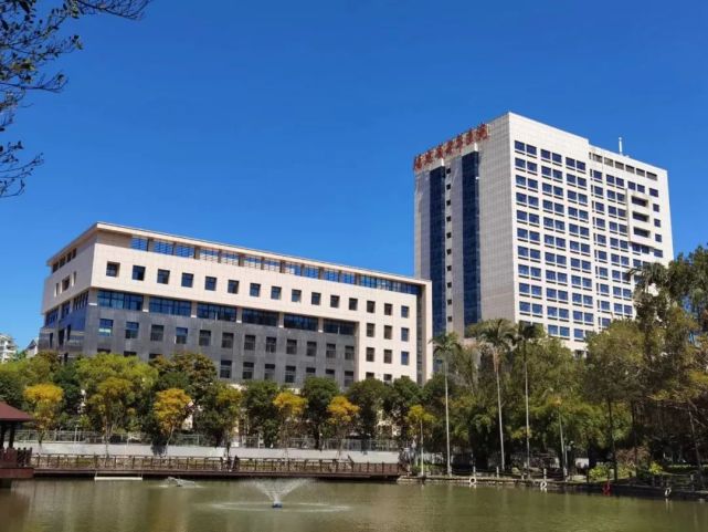 福建省老年醫院(福建省立醫院北院)是福建省衛生健康委員會直屬的以