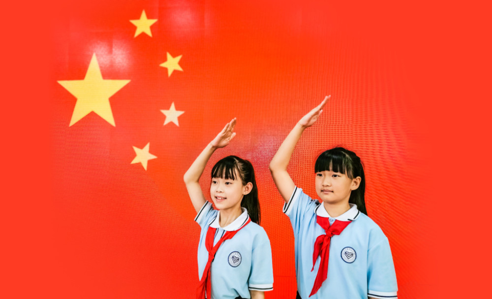 天津少先队员:敬礼新时代 时刻准备着!_腾讯新闻