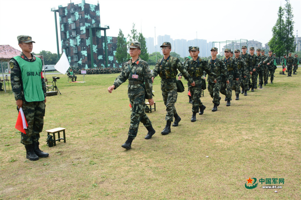 打响入营“第一枪”丨武警安徽总队新兵首次实弹射击火热来袭三ji片区电影