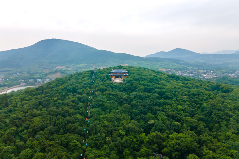 宜兴三奇之首享有欲界仙都的美誉常年气温23摄氏度