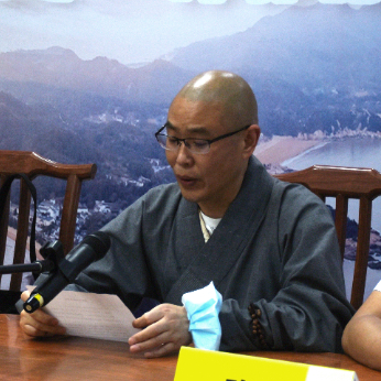 心遐法师要求全体寺院的消防责任人和消防管理人落实好消防主体责任