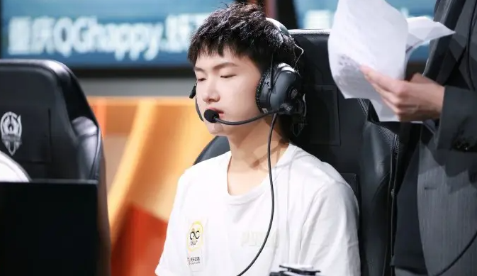 飞牛的fmvp皮肤终于官宣,主题帅呆了,首秀飞牛将和刺痛合体_腾讯新闻