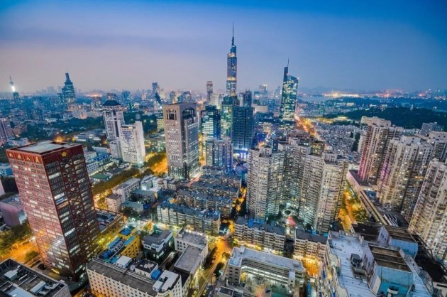 比奔驰C级还长全新红旗H5预售三种动力配置大升级