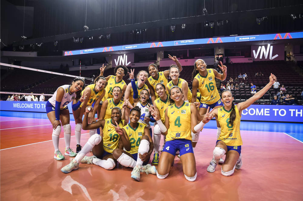 巴西女排公布世锦赛14人名单 加比领衔巴西女排_腾讯新闻